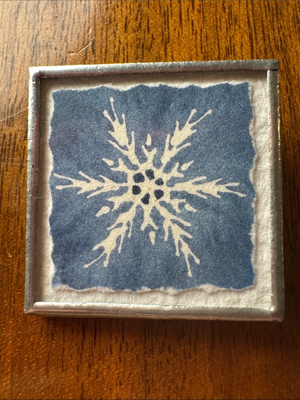 Blue & White‎ Snowflake Art Brooch Pin